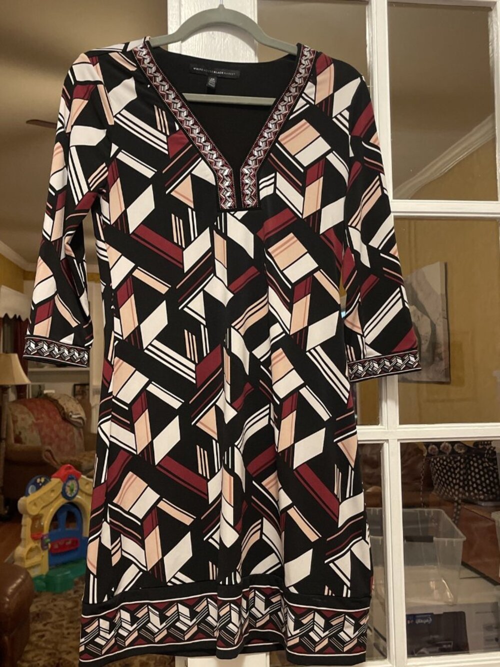 Super Cool White House Black Market Womens Size XSmall Dress Multi Color V Neck